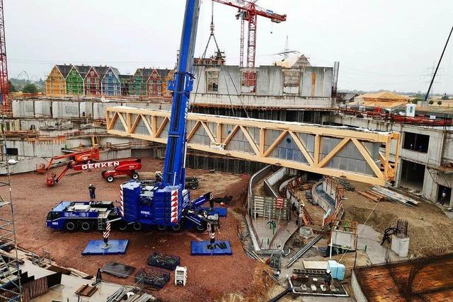 Fotos: Jetzt geht’s an die Dachkonstruktion der Europa-Park Wasserwelt Rulantica