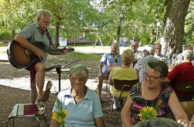 <BZ-FotoAnlauf>Hsinger Senioren:</BZ-...nd die Gste wurden nicht enttuscht.   | Foto: Vera Winter