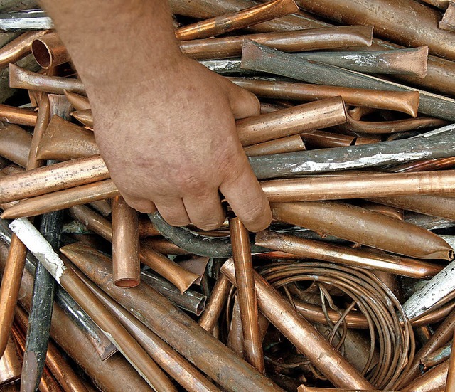 Mindestens 100000 Tonnen Kupfer sollen am Fiskus vorbei verkauft worden sein.   | Foto: dpa