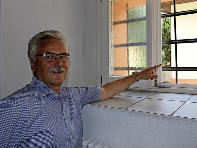 Wer im Wolterdinger Rathaus die Toilet...heren Zeiten als Arrestzelle benutzt.   | Foto: Guy Simon