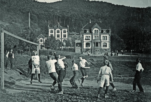 1912 wurde am Stadtrain vor der Kuliss...ungen nicht nur den alten Braukessel.   | Foto: Fotos: Sammlung Ingold/tak