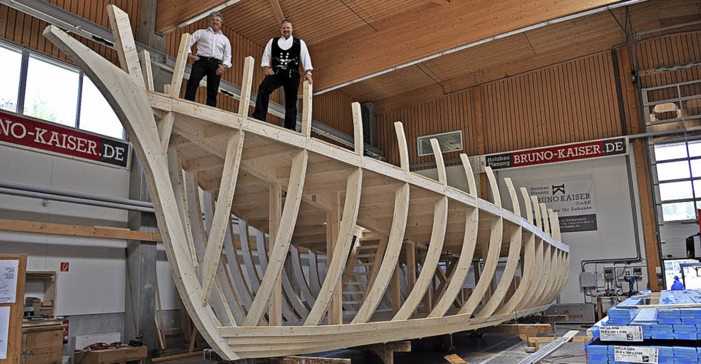 Die Schiffsbauer: Der Geschftsfhrer ... Spitz und rechts Herbert Duttlinger.   | Foto: Ursula Ortlieb