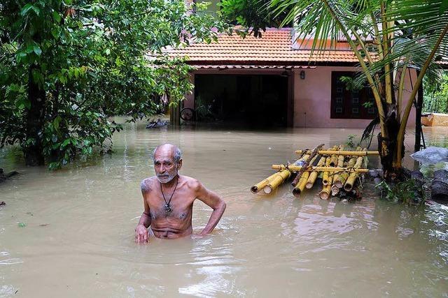 1,2 Millionen Inder flüchten vor Flut in Notunterkünfte