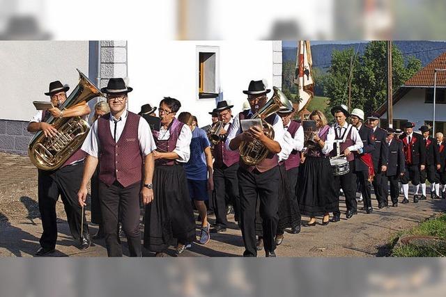 Bllerschsse zur Erffnung des Kirchenfestes