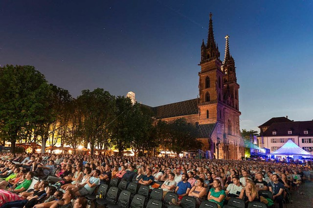 Am Mnsterplatz gibt&#8217;s einen Fokus zum Basler Film.  | Foto: DOMINIK BAUR