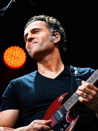 Dweezil Zappa auf dem Stimmen-Festival in Lrrach