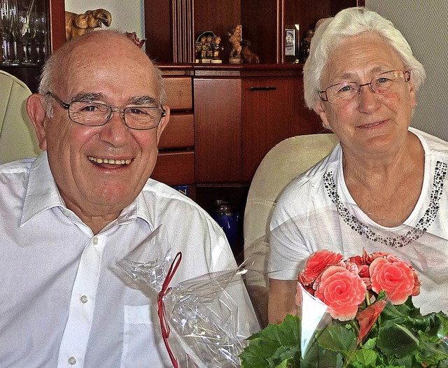Dieter und Johanna Mckel sind seit 50... viel fr die  Kirchengemeinde  getan.  | Foto: Karlernst Lauffer