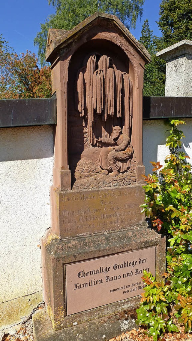 Auf dem Lffinger Friedhof erinnert ei...lte Rudolf Gwinner diese Gedenksttte.  | Foto: Karla Scherer