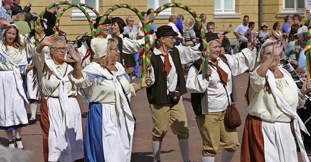 Die Gruppen zeigen beim Landesfestumzug, wie vielfltig unser Bundesland ist.  