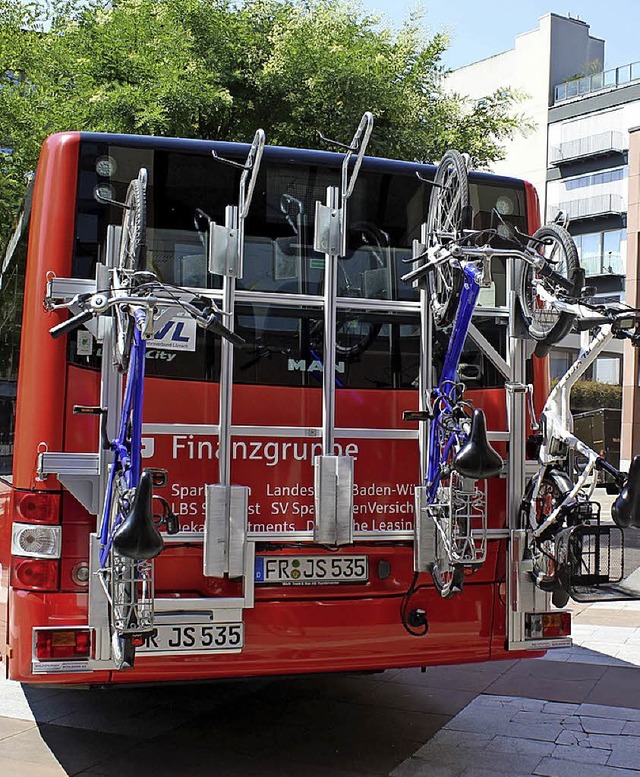 Bus mit Hecktrger   | Foto: SBG