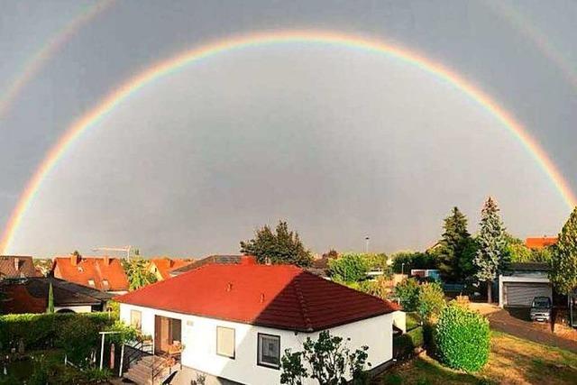 Leserfotos: Spektakulrer Doppel-Regenbogen ber Sdbaden