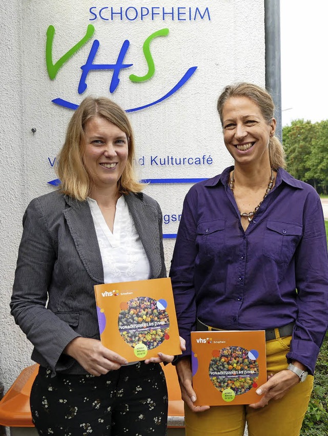 Katrin Nuiro und Ruth Simons (von link... einer groen Themenvielfalt punktet.   | Foto: Susanne Filz