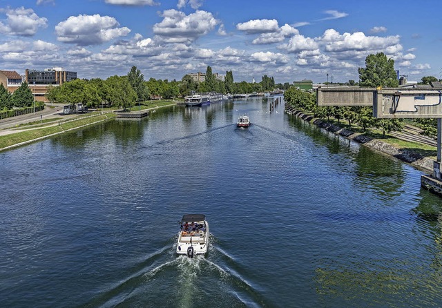 Neuerdings kann man Elektroboote leihe...n Straburger Wasserwegen zu tuckern.   | Foto: teli