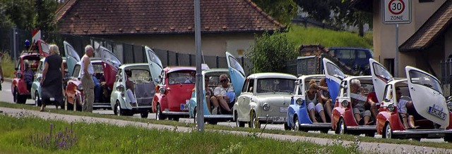 Verschnaufpause in den Isettas, dazwis...l, in den 50er-Jahren ein Konkurrent.   | Foto: hbl