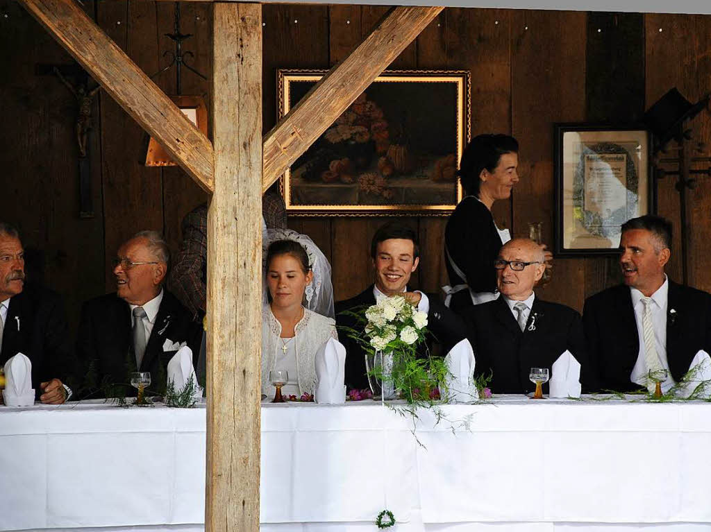 Eine traditionelle Hochzeit aus frheren Zeiten wurde bei der Brauchtumsschau gezeigt. Braut war Celine Waibel, Brutigam Mathias Blattmann