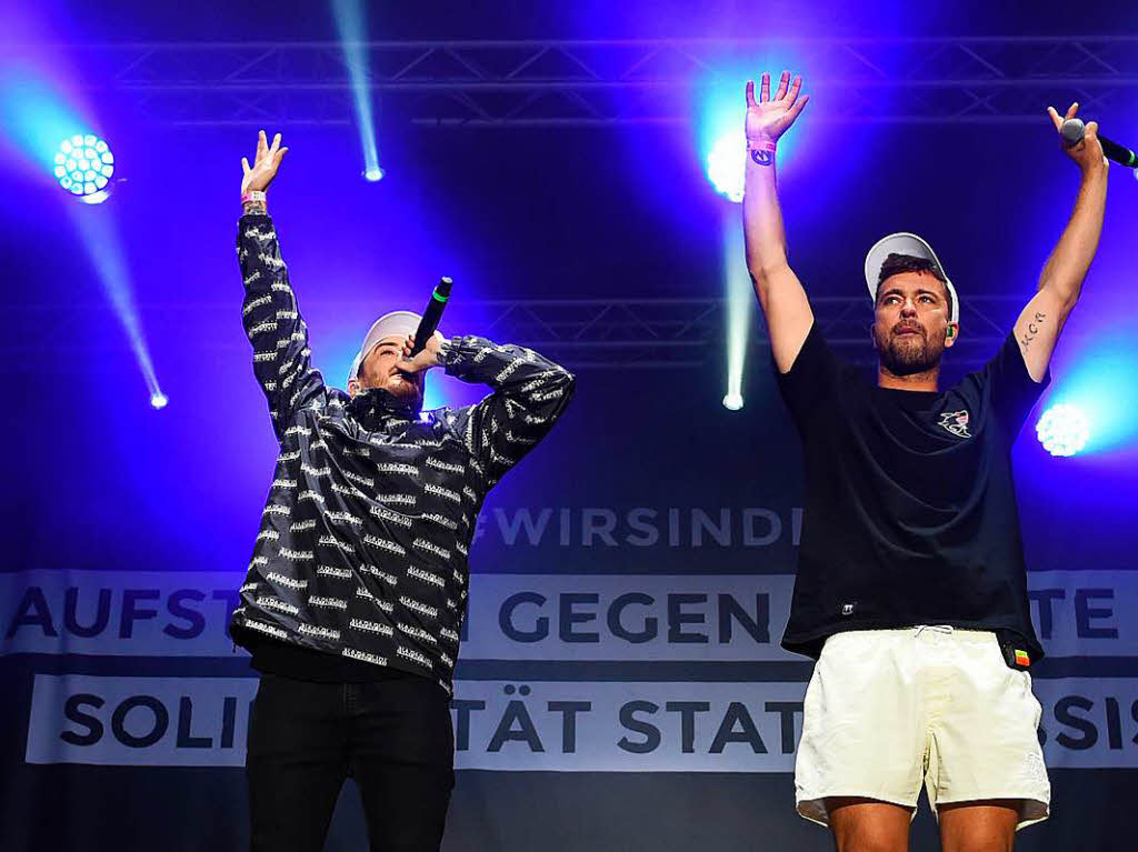 Rund 65.000 Besucher und zahlreiche Musik-Stars haben sich bei einem Open-Air-Konzert in Chemnitz gegen Auslnderfeindlichkeit und rechtsextreme Gewalt stark gemacht.