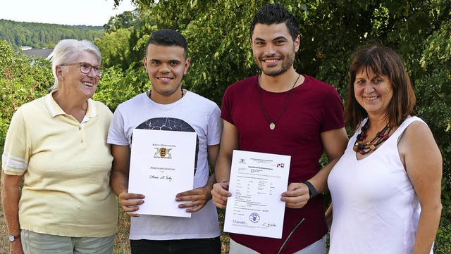 Margarete Lughofer, Othman Al Turkey, ...ohamad und Sylvia Schmied (von links)   | Foto: s. ehmann