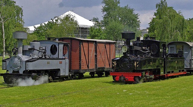 Zwei Feldbahnlokomotiven, die 1914 und...dbahnmuseum Frankfurt a.M. vorgefhrt.  | Foto: Rolf Reimann