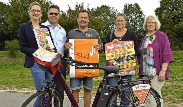 Freuen sich auf den Slow-Up (von links...Corinna Steinkopf und Gabriele Zissel   | Foto: Horatio Gollin