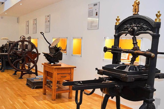 Das BZ-Museum beherbergt als wertvolle...arunter eine Kniehebelpresse (rechts).  | Foto: Marion Pfordt