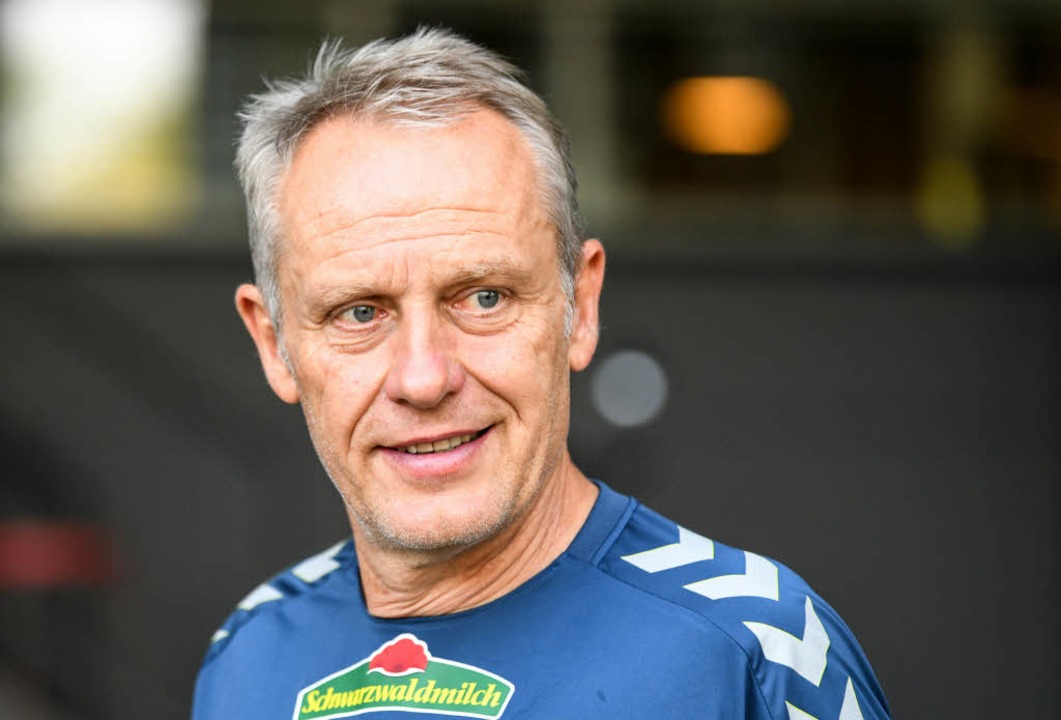 Durch einen  Bandscheibenvorfall auer Gefecht: Christian Streich  | Foto: dpa
