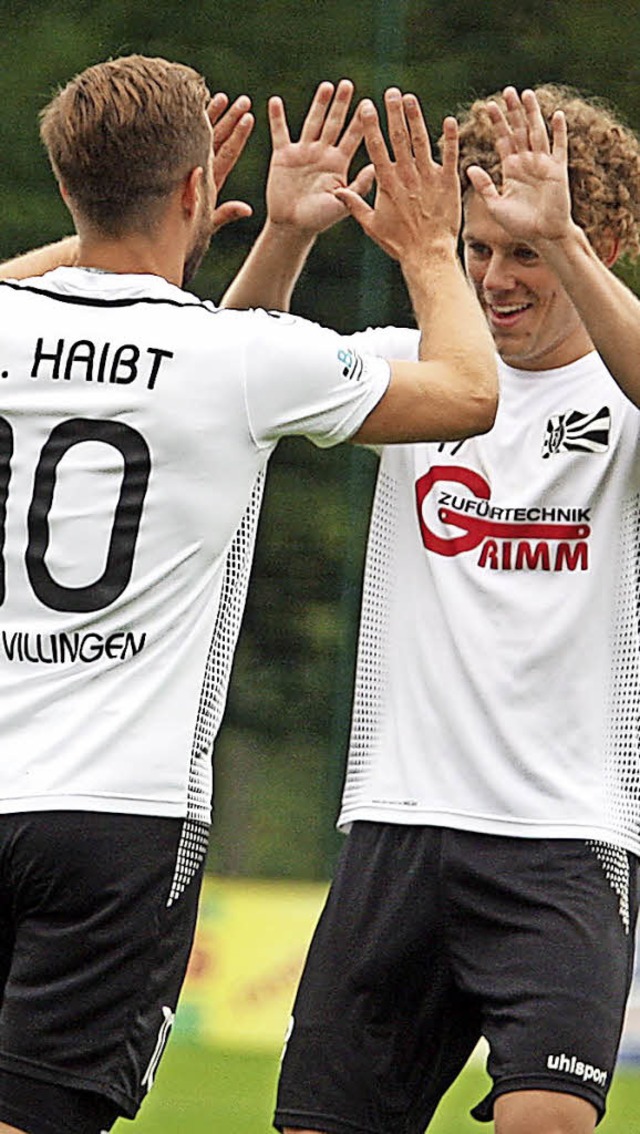 Yanick Haag (rechts) gelang das Villinger Tor beim Unentschieden in Reutlingen.   | Foto: Dieter Reinhardt(A)