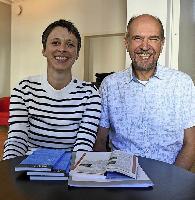 Claudia Gabler und Axel Rulf freuen si...nen Titel &#8222;ars poetica&#8220;.    | Foto: B. Ruda