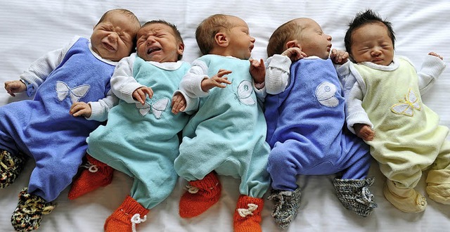 Es werden weniger Babys geboren als Menschen sterben.   | Foto: DPA