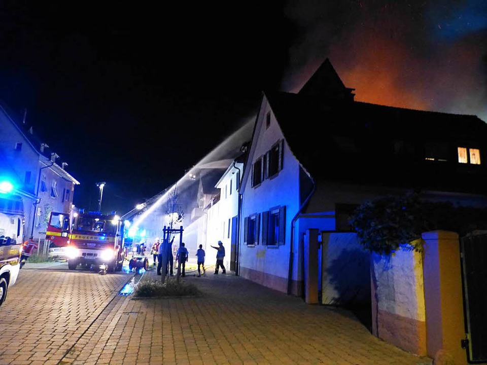 Großbrand in Teningen  | Foto: Aribert Rüssel