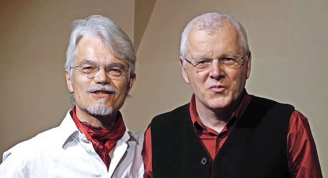 Uli Fhre und Markus Manfred Jung prs...Lieder in der Gterhalle in Bleibach.   | Foto: zvg