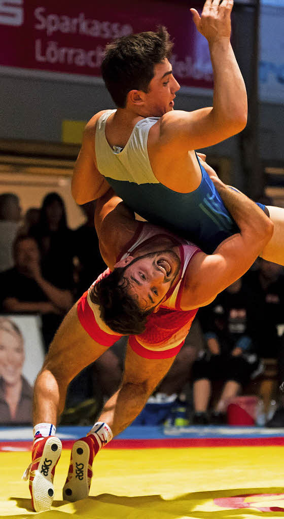 Zwischen Realität und Theorie - Ringen - Badische Zeitung