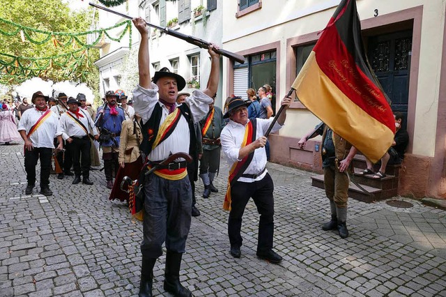 Die Heckergruppe Offenburg ruft ihre h...2;Freiheit, Ordnung, Brudersinn&#8220;  | Foto: Ralf Burgmaier