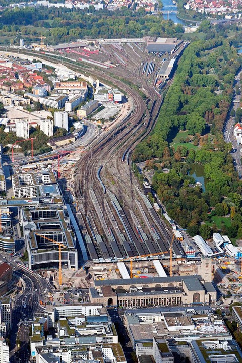 Der Tiefbahnhof Stuttgart21 Ist Zur Halfte Fertig Stuttgart Badische Zeitung