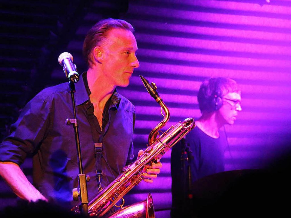 De-Phazz spielten im Freiburger Jazzhaus  | Foto: Felix Klingel