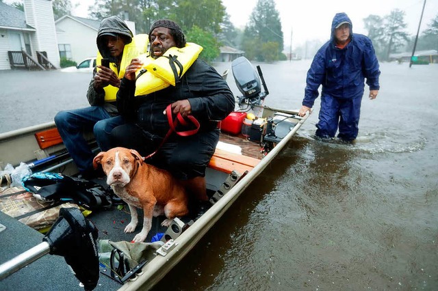 Der Tropensturm Florence wtet an der ...erte bereits mindestens 15 Todesopfer.  | Foto: AFP