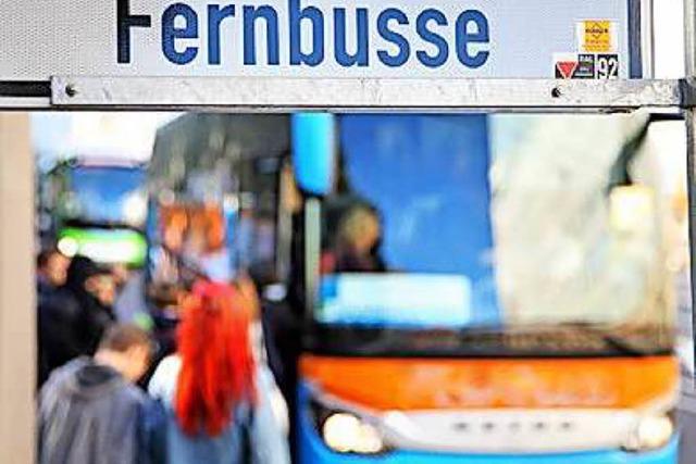 Zoll erwischt Fernbusfahrer an der Grenze mit falschem Fhrerschein