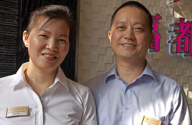 Inhaber Suping Yan mit seiner Ehefrau Cai Mei Wu Yan   | Foto: Petra WUnderle