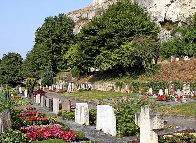 Auch fr Isteins Friedhof sind Baumgr...ein grtnergepflegtes Feld gewnscht.   | Foto: Langelott