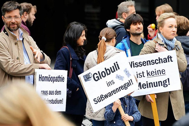 Am March for Science im April 2017 bet... Johannes Gntert (links) mit Familie.  | Foto: Rita Eggstein