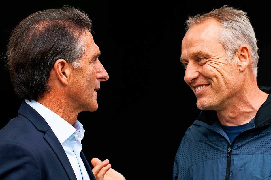 VfL-Coach Bruno Labbadia (links) und Christian Streich begrüßen sich vor dem Spiel (Foto: dpa) VfL-Coach Bruno Labbadia (links) und Christian Streich begrüßen sich vor dem Spiel (Foto: dpa)