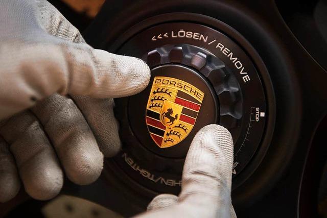 Porsche steigt aus Diesel aus – Autobosse bei Merkel