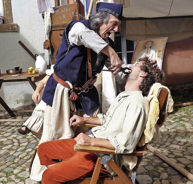 Der mittelalterliche Zahnbrecher zeigt noch Leidenschaft bei der Arbeit  | Foto: Hans Jrgen Kugler