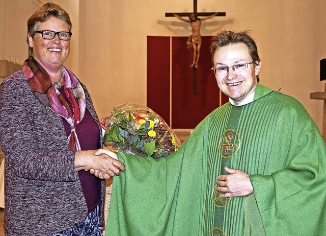 Pfarrer Frank Malzacher heit Gemeinde...Seelsorgeeinheit herzlich willkommen.   | Foto: berger