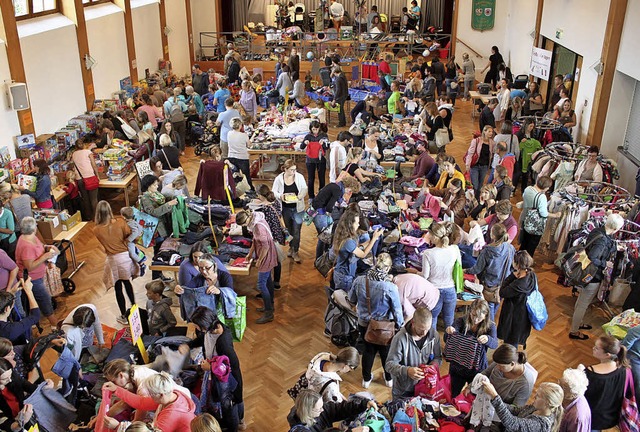 Sprsinn war auch beim sortierten Kind...enflohmarkt im Brgerhaus von Vorteil.  | Foto: Adelbert Mutz