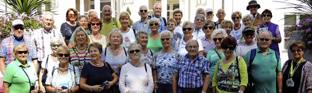 <BZ-FotoAnlauf>Offener Kreis:</BZ-Foto...n Kreises vor dem Kurhaus in Meran      | Foto: Kohler