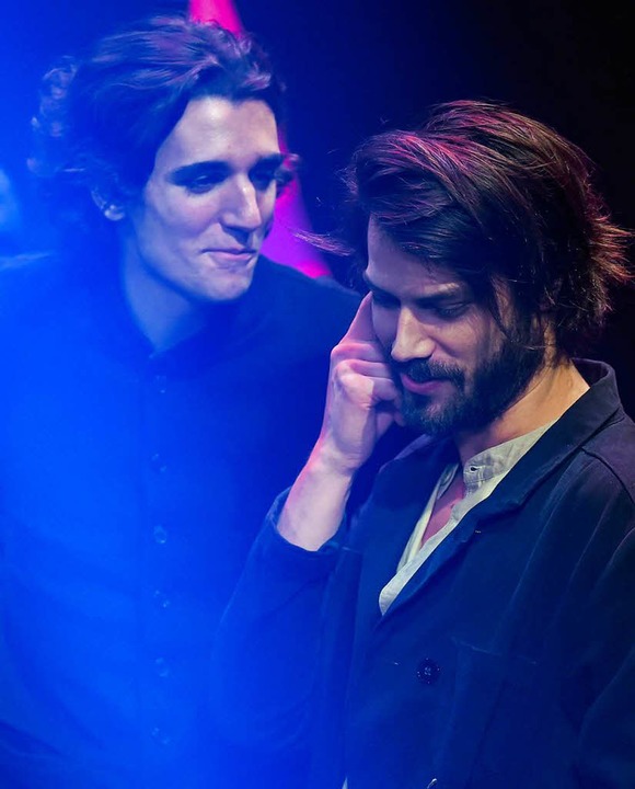 Geteilter erster Platz: Tamino (links)...aufstrebende Musiktalente auszeichnet.  | Foto: dpa