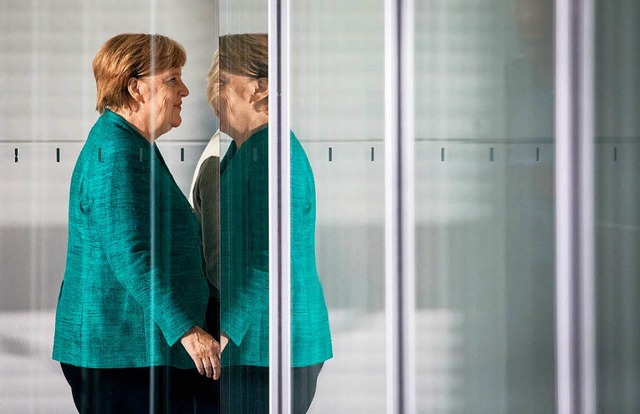 Bundeskanzlerin Angela Merkel kommt am...trauensfrage ist das fr Merkel nicht.  | Foto: dpa