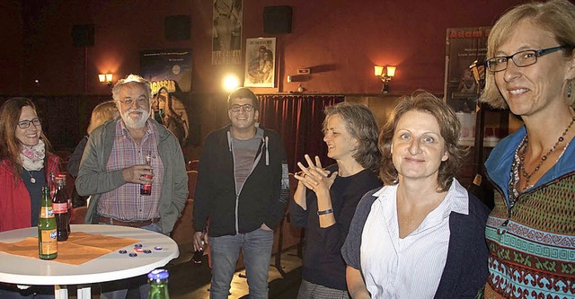 Nach dem Film  diskutierten Edith Kulz... und Utta Link mit den Kinobesuchern.   | Foto: Ilona Hge