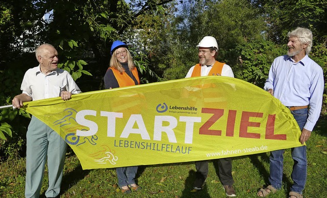 Werbung fr den Lebenshilfelauf machen... Florian Ruder und Hans-Peter Nusser.   | Foto: Fabiana Daedler