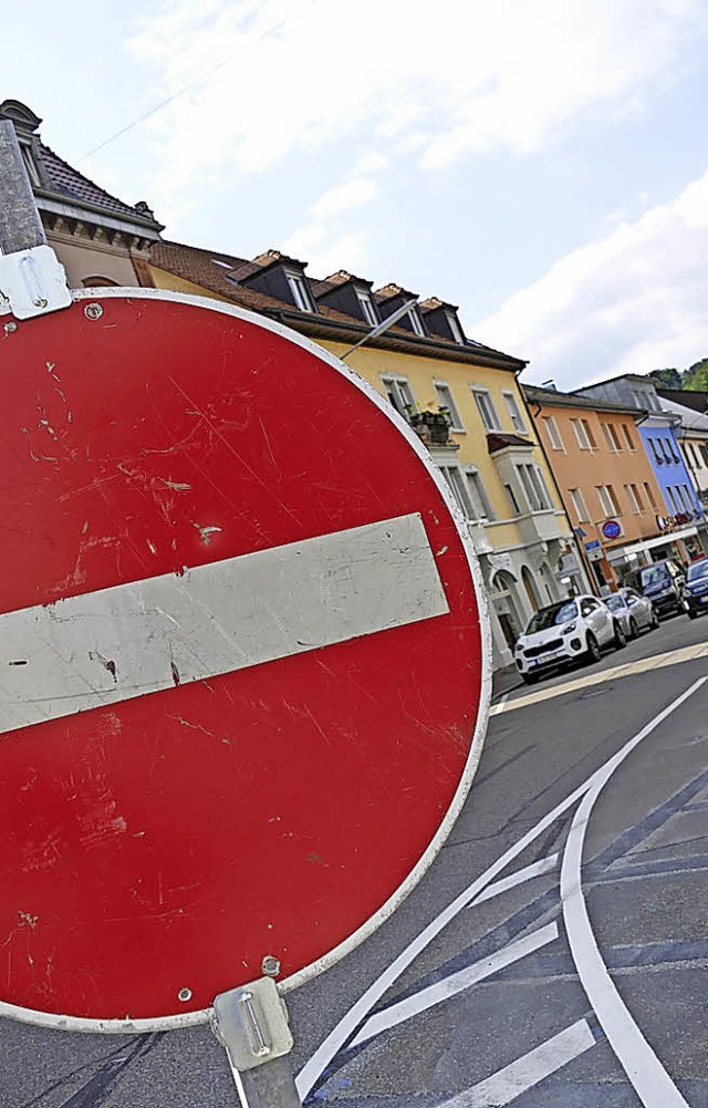 Nicht alle sind mit der Einbahnregel  einverstanden.   | Foto: Hnig